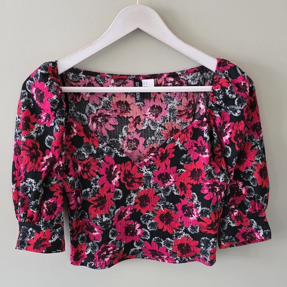 NWOT H&M S Y2K Romantic Coquette Milkmaid Boho Dark Floral Puff Sleeve Crop Top - Picture 3 of 15